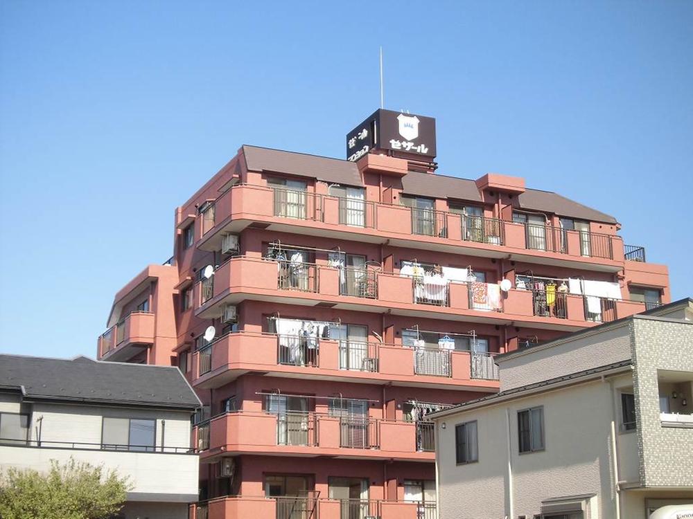 Local appearance photo