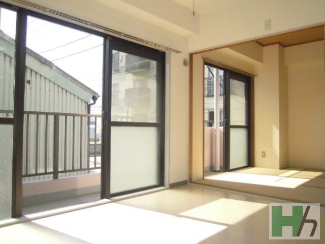 Living and room