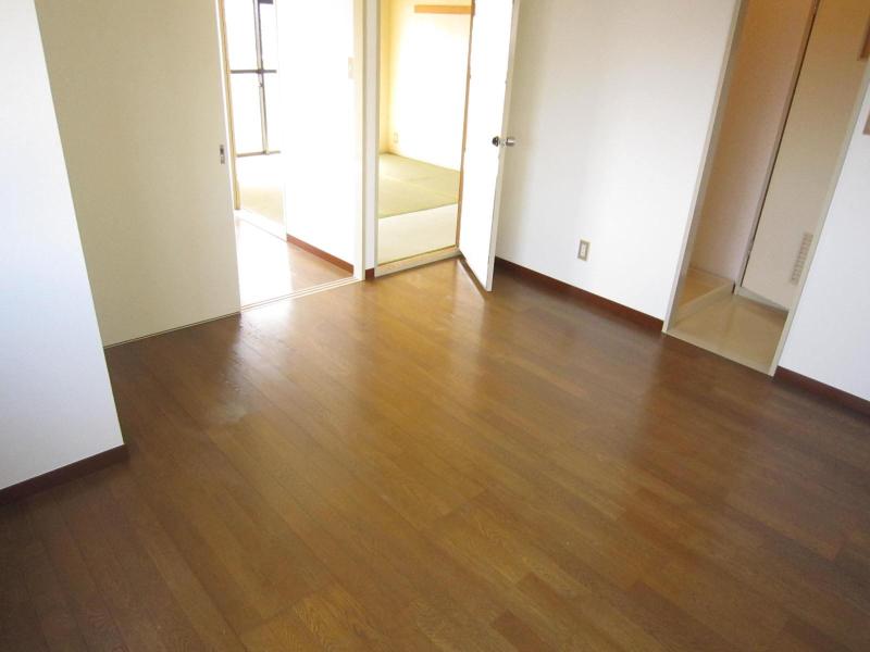 Living and room