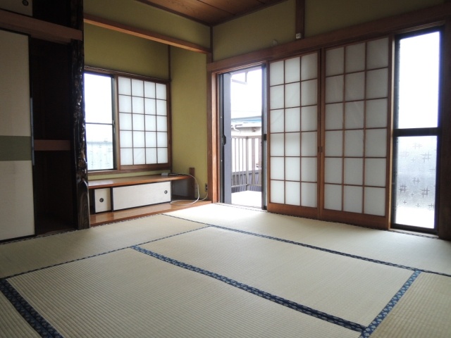 Living and room
