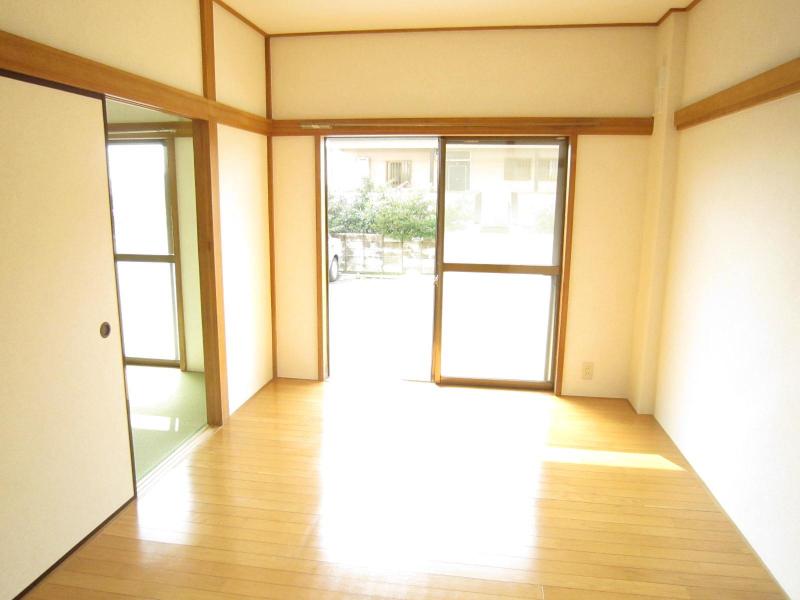 Living and room
