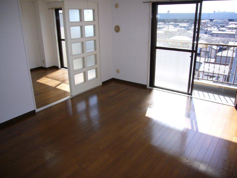 Living and room