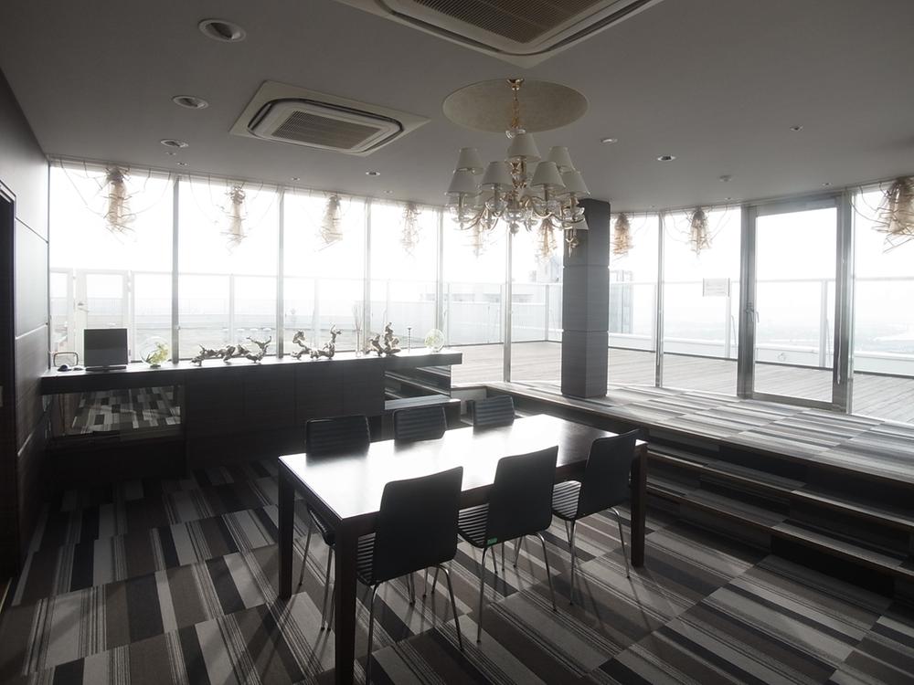 Other. View Lounge ・ 30 floor (use fee available)