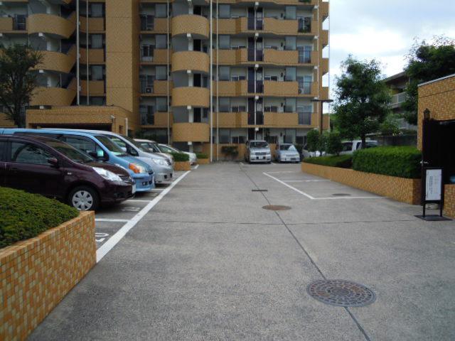 Parking lot