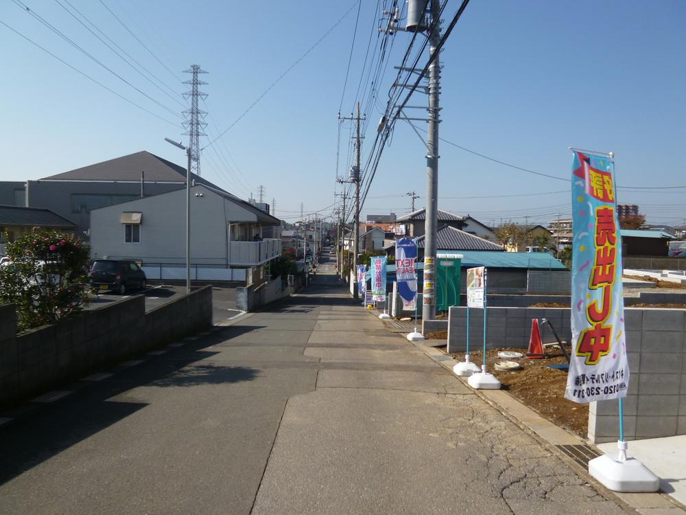 Local photos, including front road. South road front parking lot