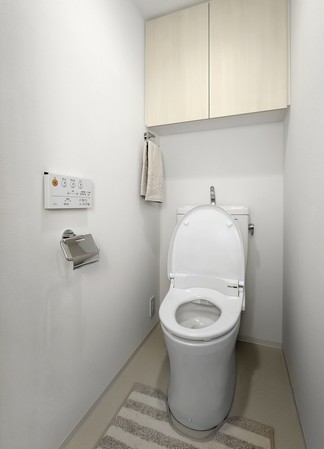 Water-saving ECO toilet