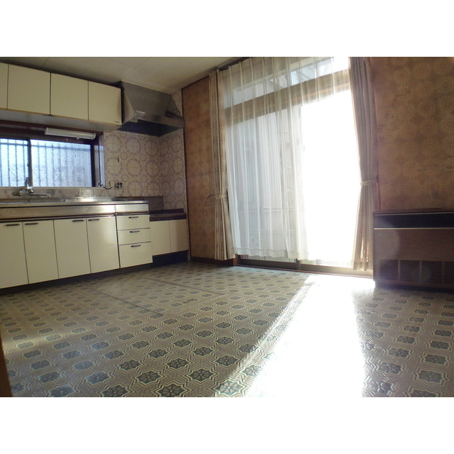 Living and room