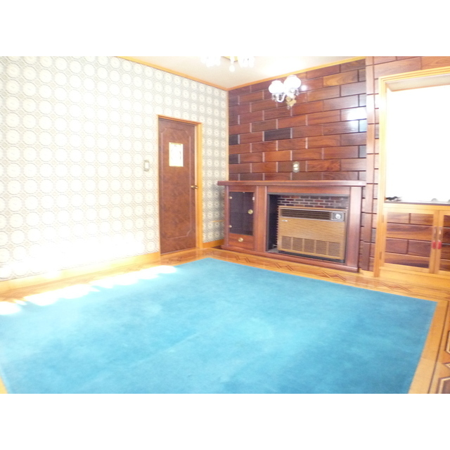 Living and room