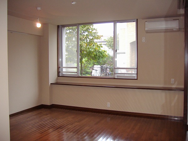 Living and room