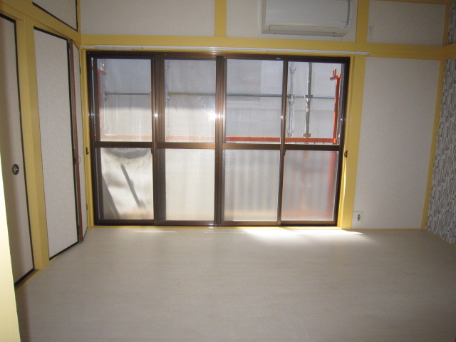 Living and room