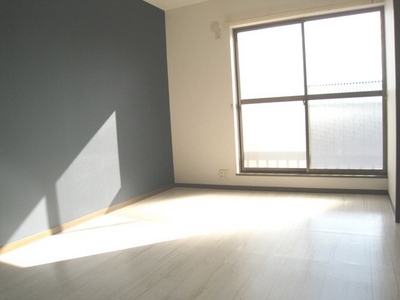 Living and room. ☆ Sunny Western-style ☆