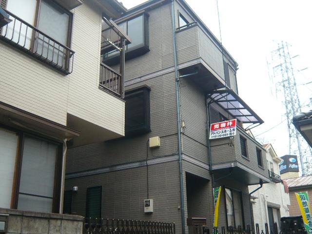 Local appearance photo. South is facing