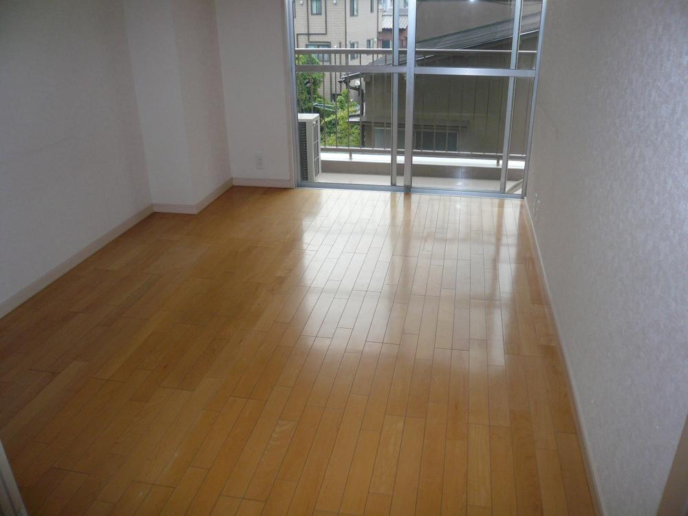 Non-living room. Room (August 2013) Shooting