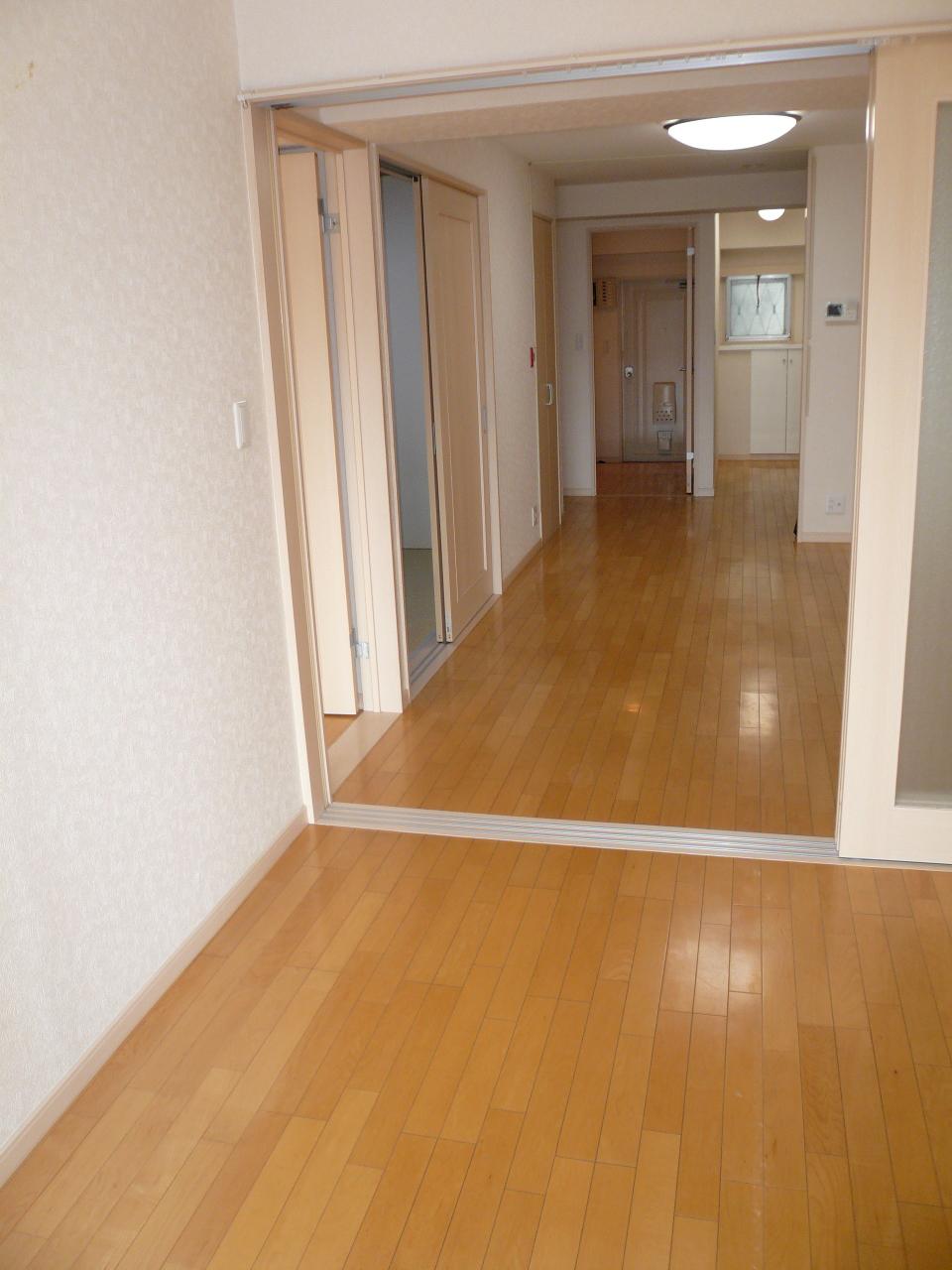 Non-living room. Room (August 2013) Shooting