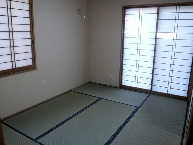 Non-living room. First floor Japanese-style room
