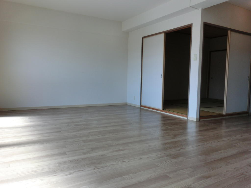 Living and room