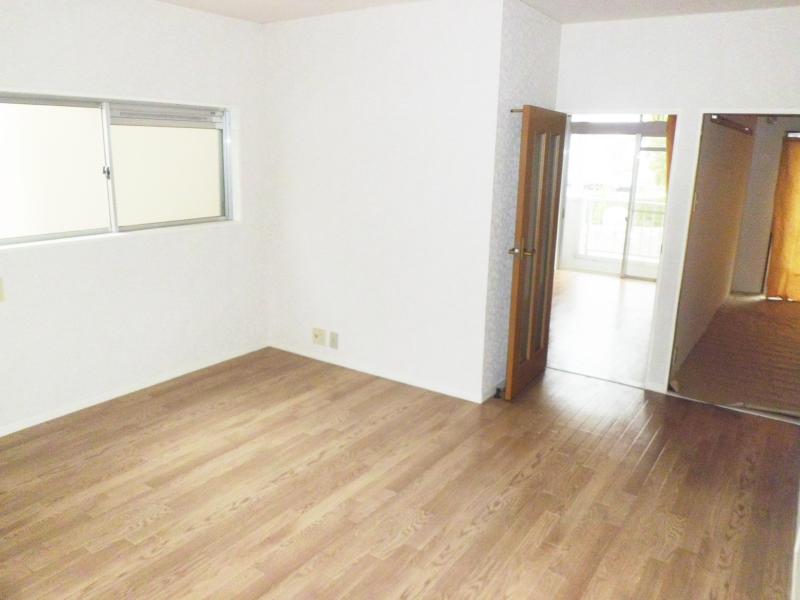 Living and room