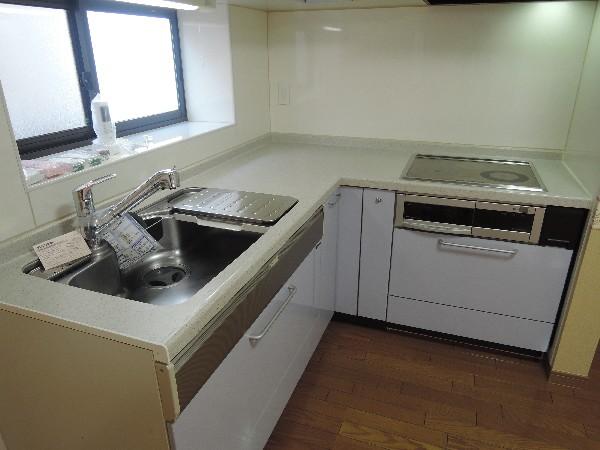 Kitchen. Kitchen New replaced.