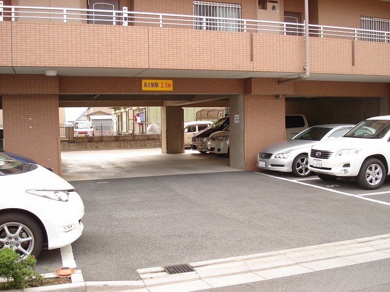 Parking lot