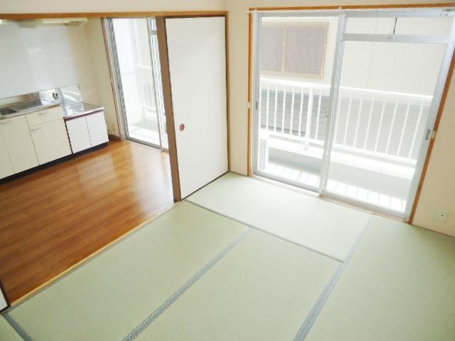 Living and room