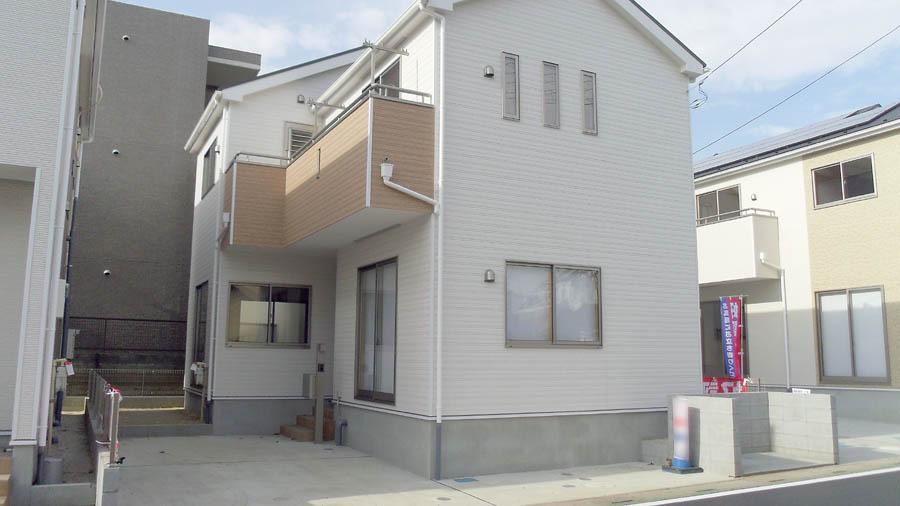 Local photos, including front road. Was building completed. Such as the actual image from per yang, We have to wait all the time so you can see directly.