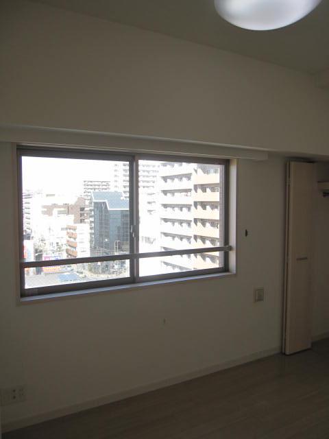 Non-living room. Indoor (January 2013) Shooting