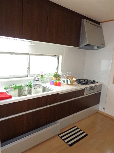 Kitchen. 4 Building Independent type of kitchen is recommended for people who glance is anxious