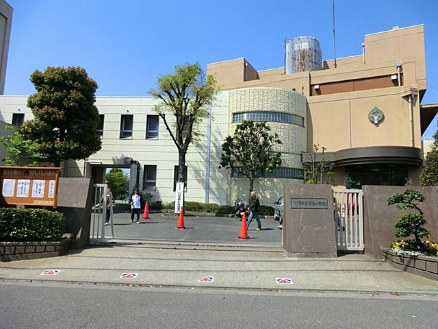 Primary school. 557m until Kawaguchi Municipal Angyo Higashi Elementary School