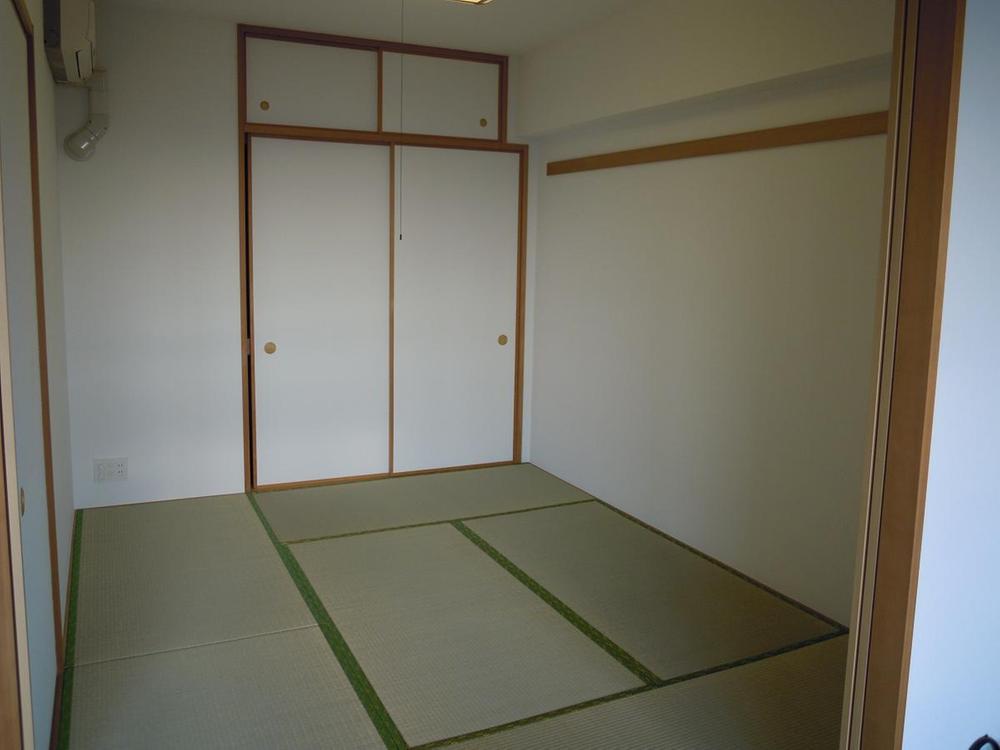 Non-living room.  [About 6.0 tatami Western-style] 2013 November shooting