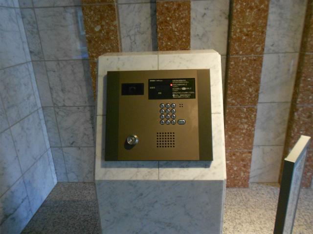 Other common areas. With auto-lock system! (January 2014) Shooting