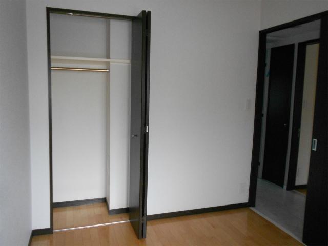 Non-living room. Western style room 5 Pledge