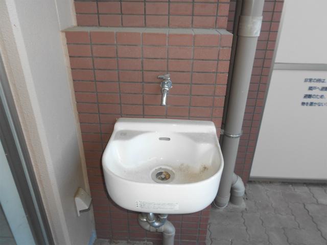 Other. Outside faucet (January 2014) Shooting