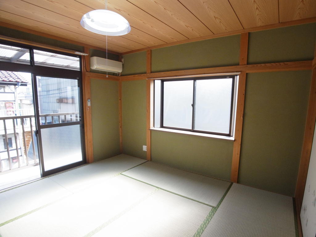 Living and room