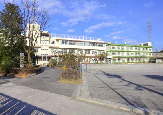 Primary school. Xinxiang until elementary school 860m