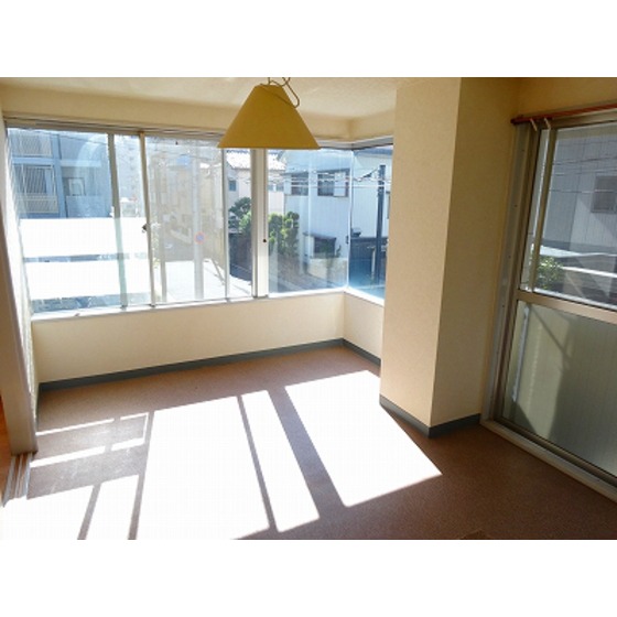 Living and room