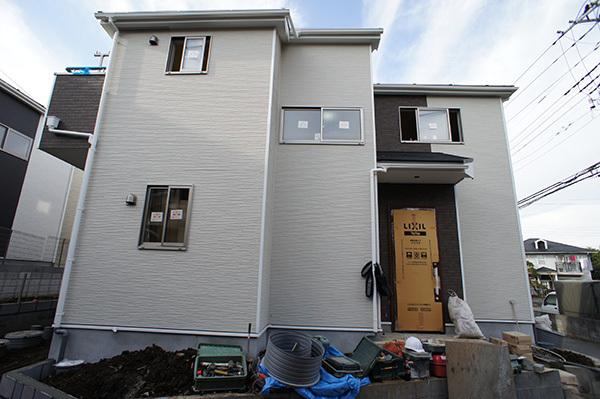 Local appearance photo. Smile will help you look for housing does not constantly have ☆