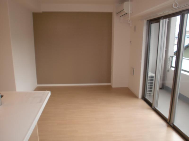 Living and room