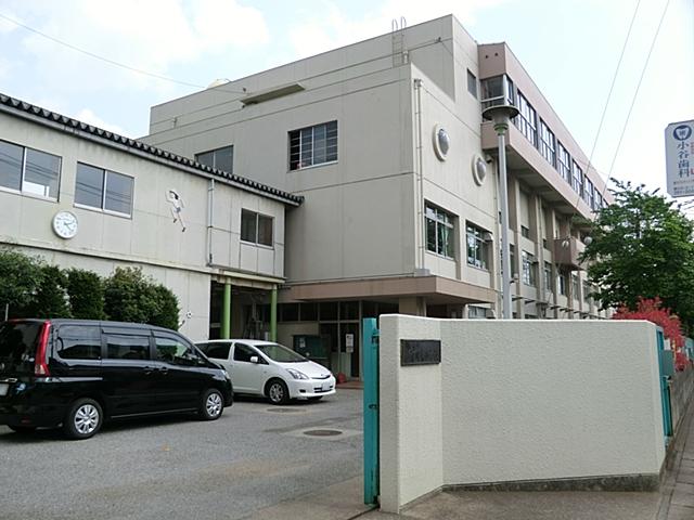 Primary school. 510m until Kawaguchi Municipal Maekawa East Elementary School