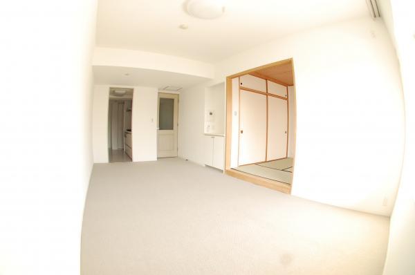 Living. Bright south-facing living