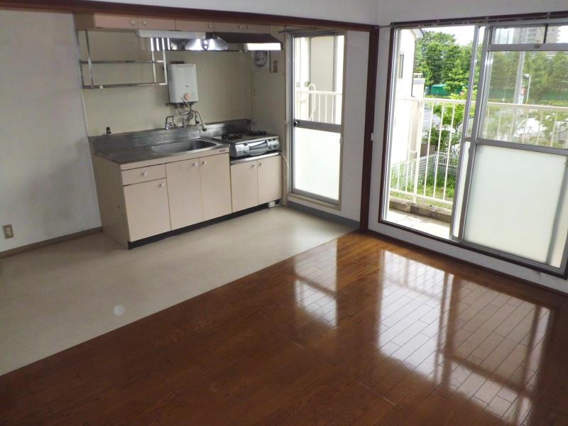 Living and room