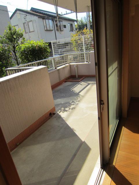 Balcony. Local (11 May 2013) Shooting