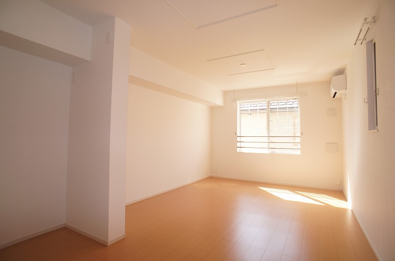 Living and room