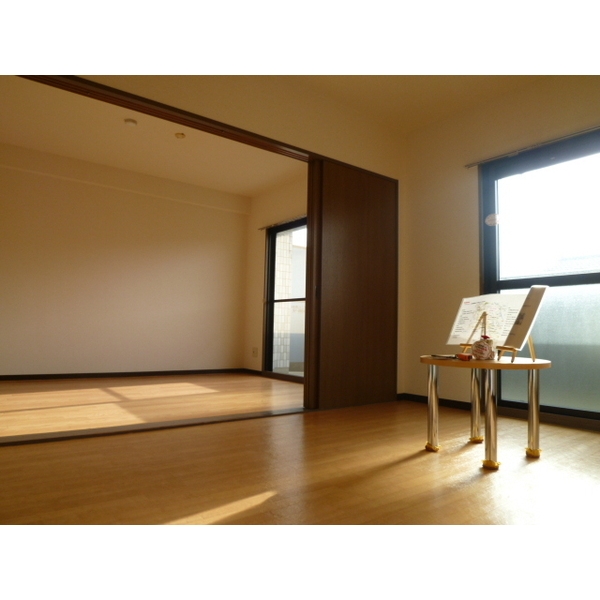 Living and room