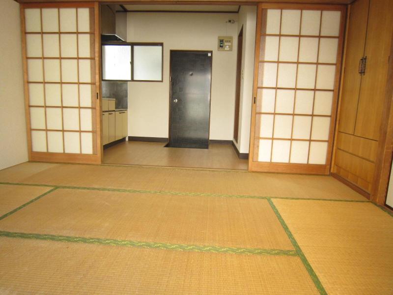 Living and room