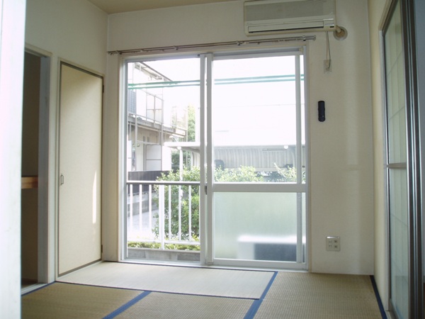 Living and room