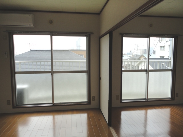 Living and room