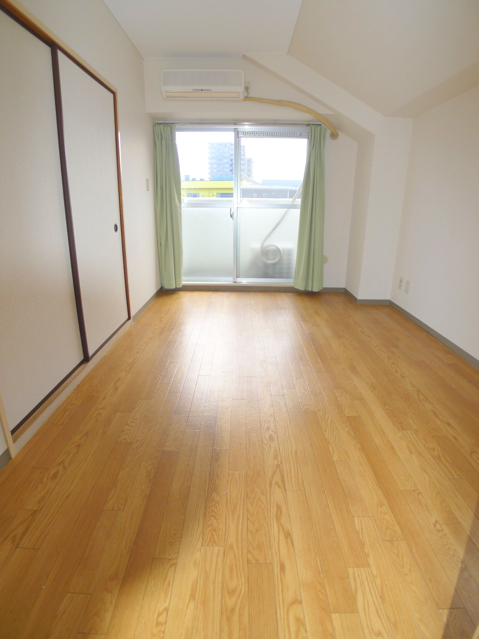 Living and room