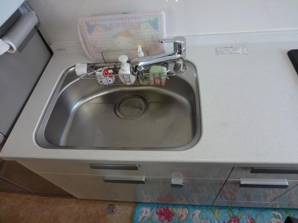 Kitchen. Indoor (12 May 2013) Shooting