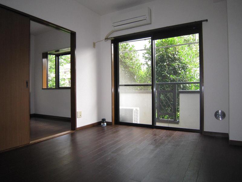 Living and room