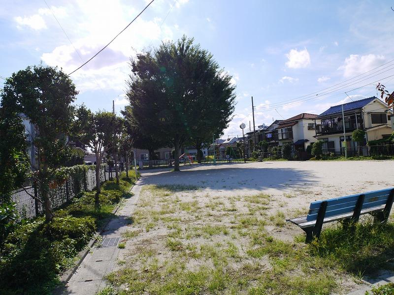 park. Turf Takagi third park About 100m